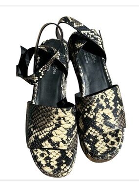 NEW Seychelles Calming Influence Snake-Print Platform Sandals Size 6.5M